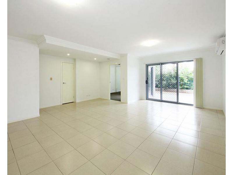 2/14 Battersby Street, Zillmere QLD 4034