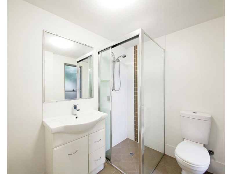 2/14 Battersby Street, Zillmere QLD 4034