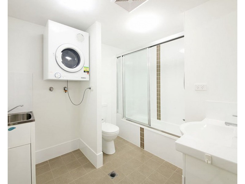 2/14 Battersby Street, Zillmere QLD 4034