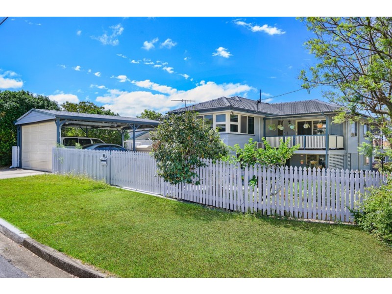 11 Mirragin Street, Chermside West QLD 4032