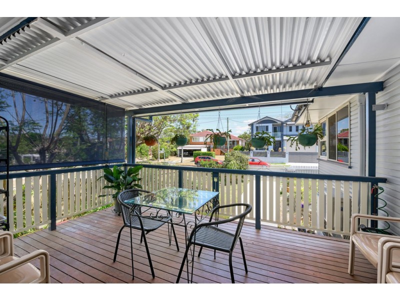 11 Mirragin Street, Chermside West QLD 4032