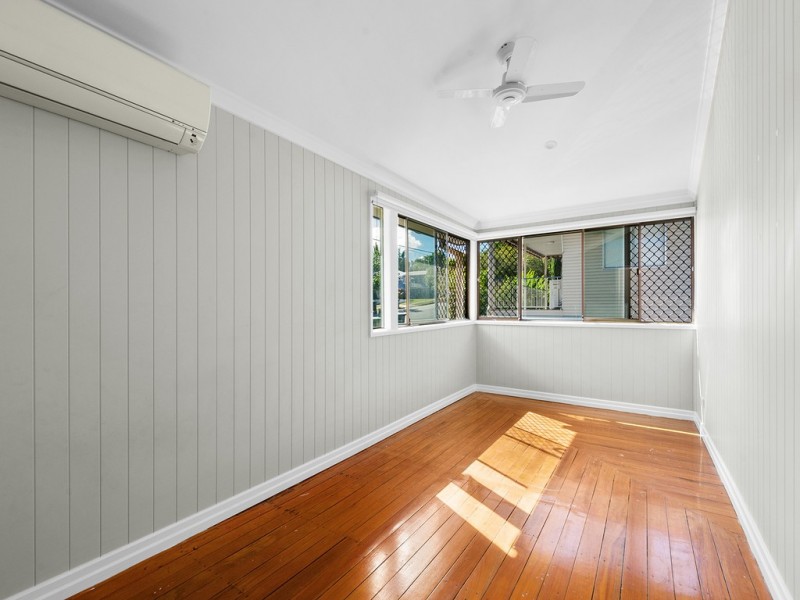 36 Hamilton Road, Wavell Heights QLD 4012