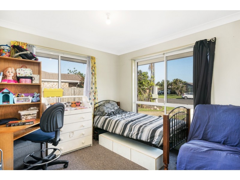 8 Suncrest Court, Caboolture QLD 4510