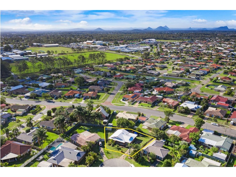 8 Suncrest Court, Caboolture QLD 4510