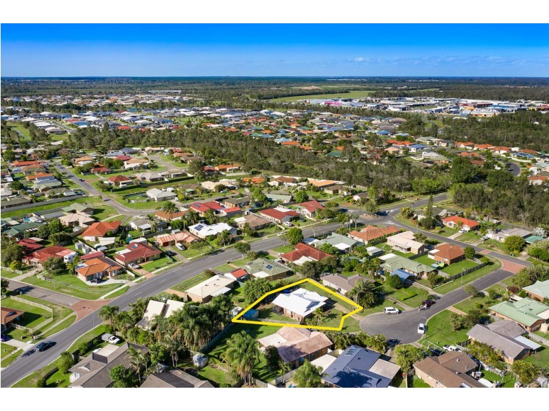 8 Suncrest Court, Caboolture QLD 4510