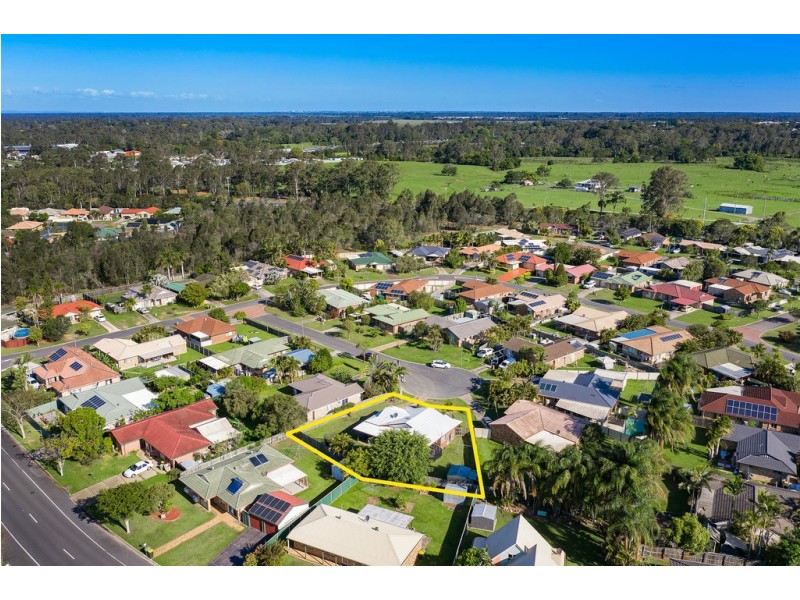 8 Suncrest Court, Caboolture QLD 4510