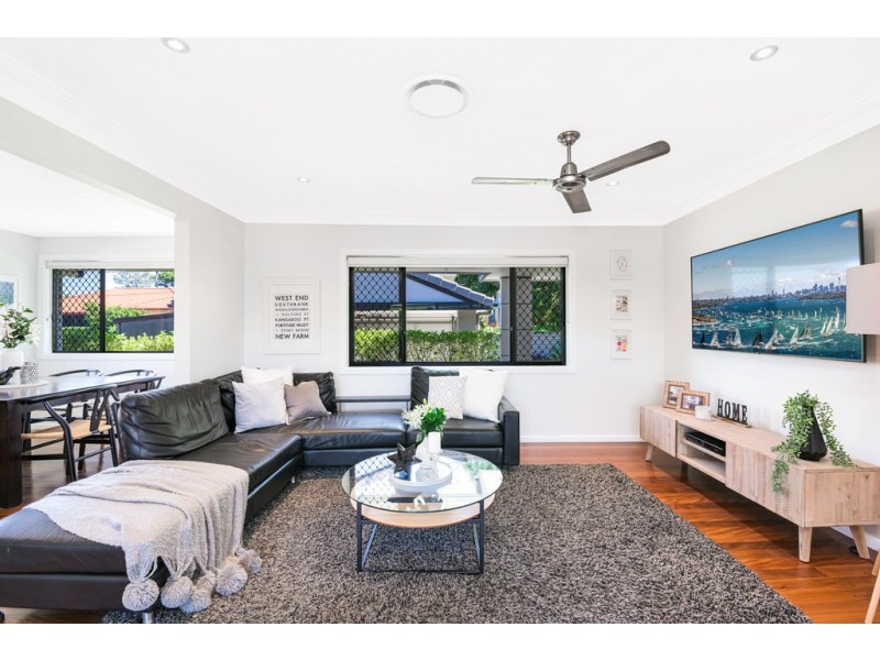 5 Hanbury Street, Chermside West QLD 4032