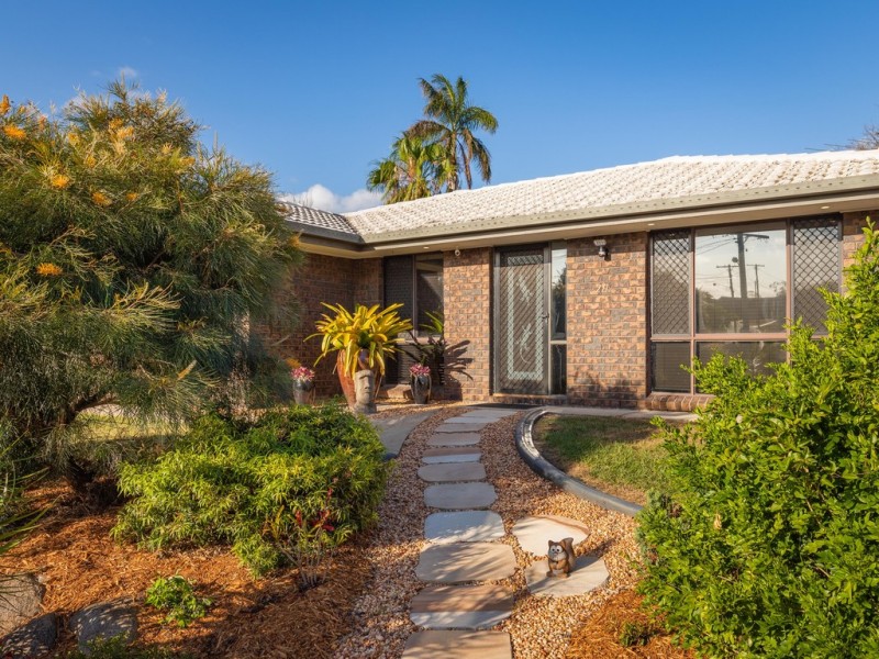 28 Eucumbene Drive, Petrie QLD 4502