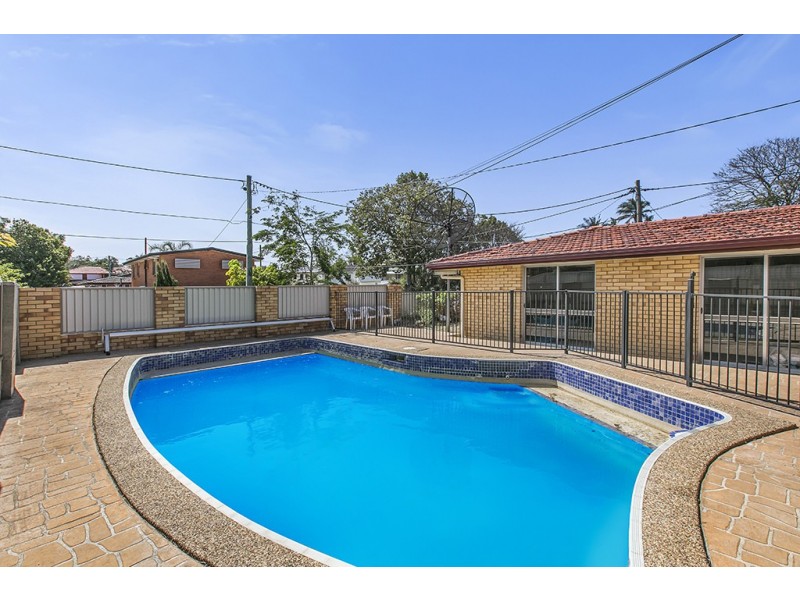 16 Brelox Street, Chermside West QLD 4032