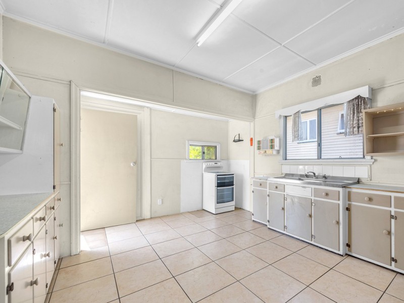 27 Ferguson Avenue, Northgate QLD 4013