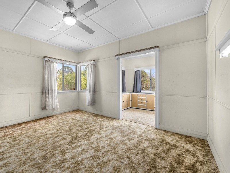 27 Ferguson Avenue, Northgate QLD 4013