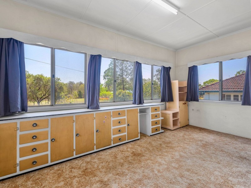 27 Ferguson Avenue, Northgate QLD 4013