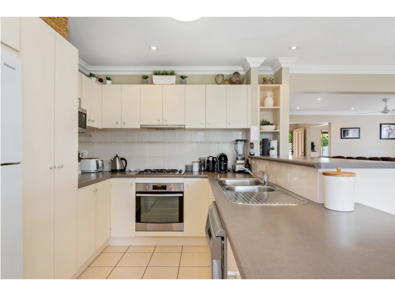 27 Castlereagh Street, Murrumba Downs QLD 4503