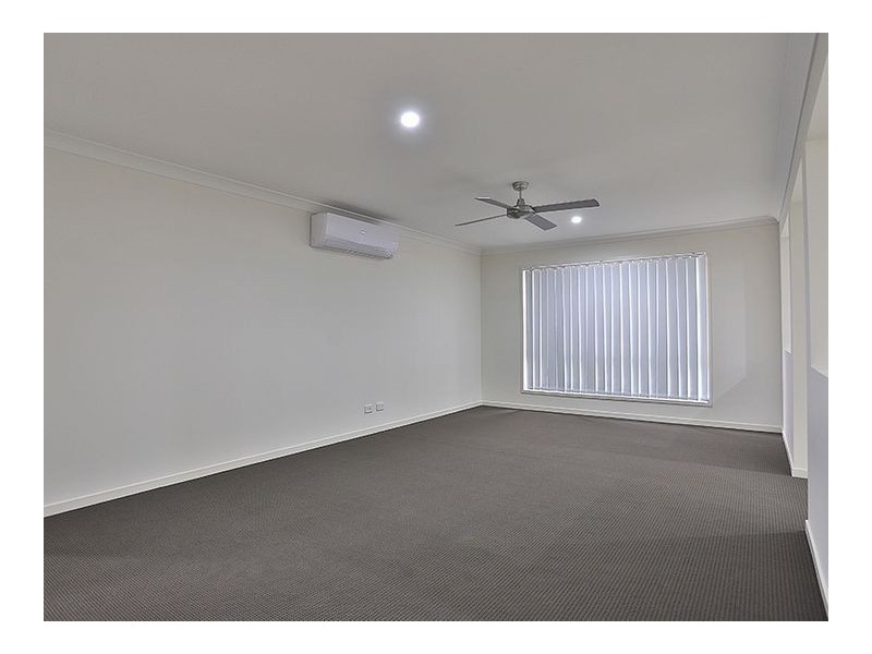 5 Yorkshire Road, Park Ridge QLD 4125