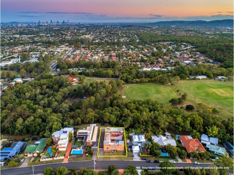 14 Ashley Road, Chermside West QLD 4032