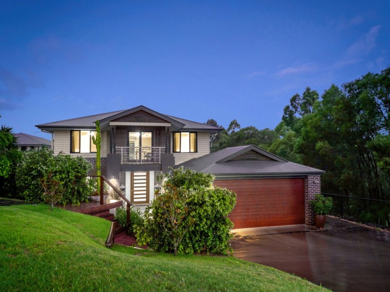 12 Dana Street, Cashmere QLD 4500