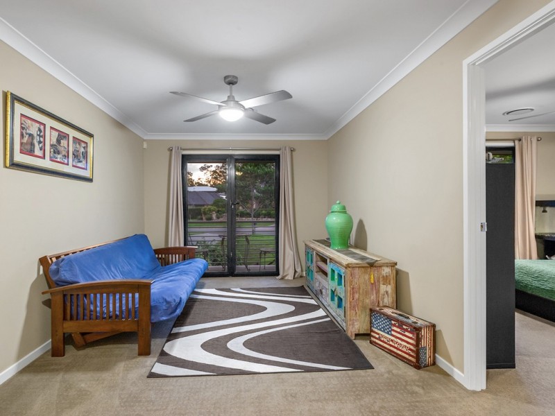 12 Dana Street, Cashmere QLD 4500