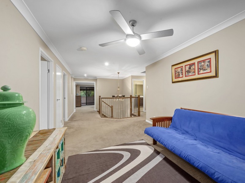 12 Dana Street, Cashmere QLD 4500