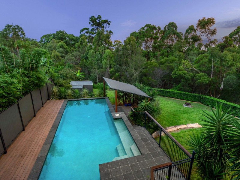 12 Dana Street, Cashmere QLD 4500