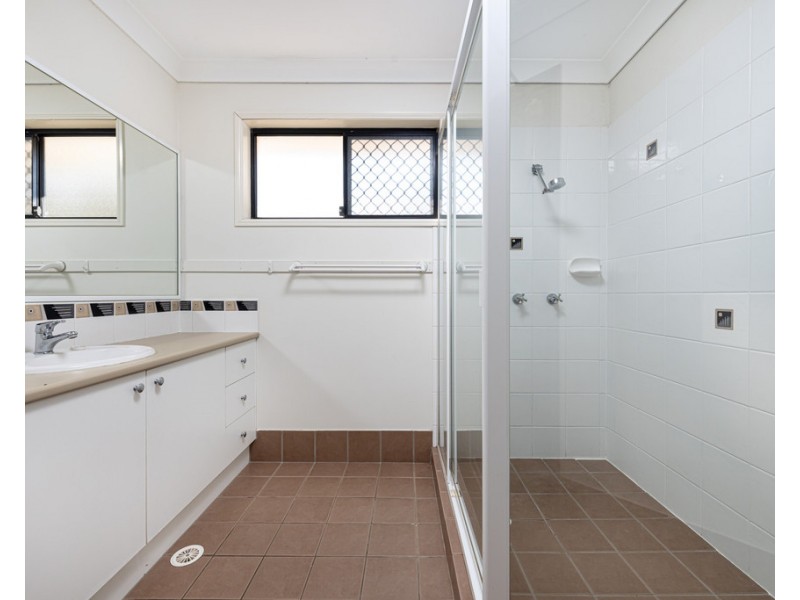8 Kennerton Court, Morayfield QLD 4506