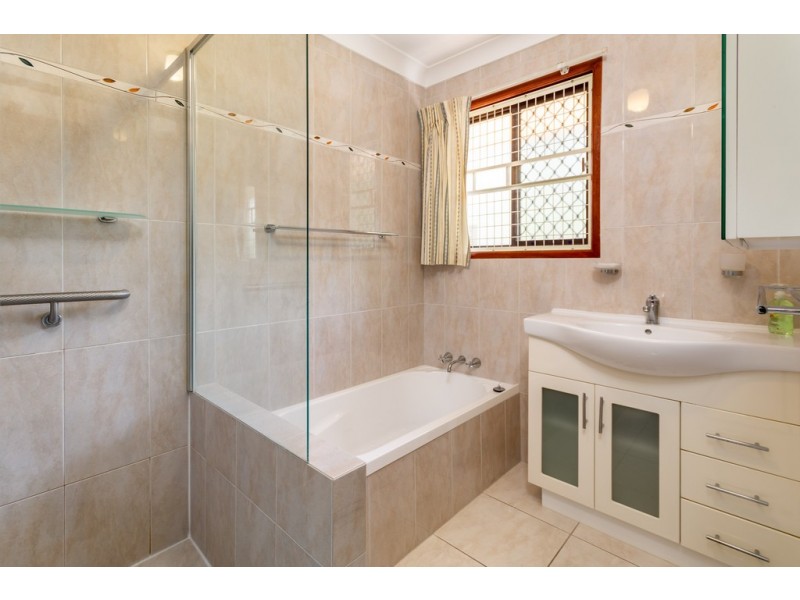 22 Cooyar Street, Aspley QLD 4034