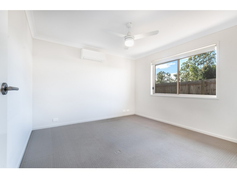 11 Sovereign Drive, Deebing Heights QLD 4306