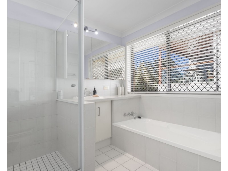 37 Minerva Court, Eatons Hill QLD 4037