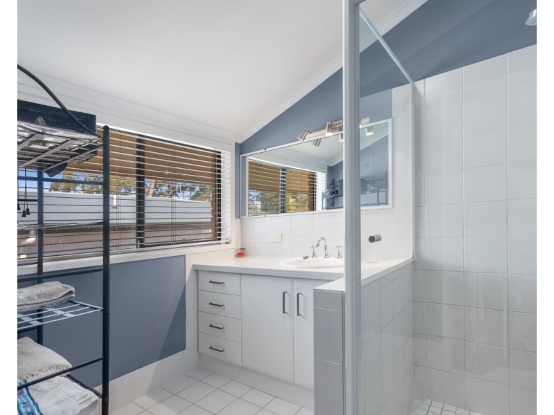 37 Minerva Court, Eatons Hill QLD 4037