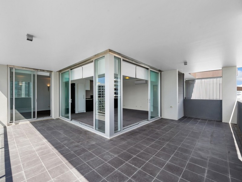 892/43 Hercules Street, Hamilton QLD 4007