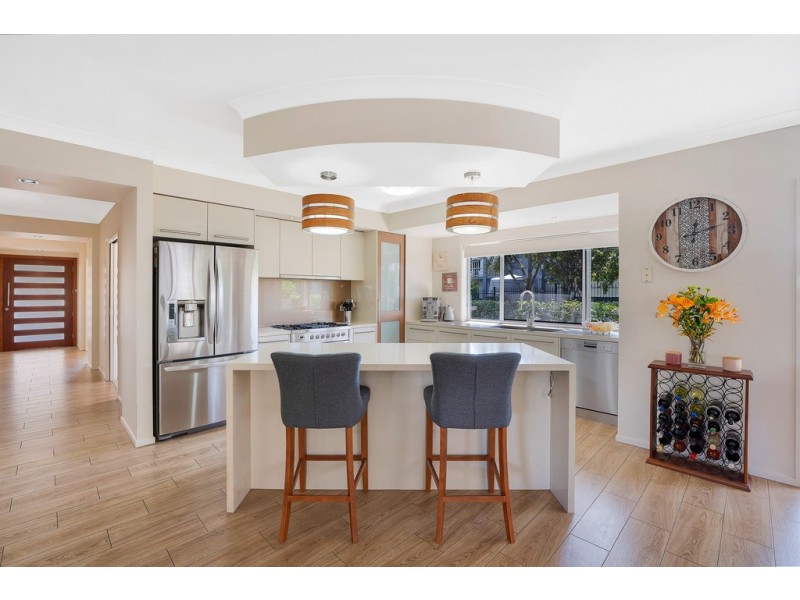 9 Northquarter Drive, Murrumba Downs QLD 4503