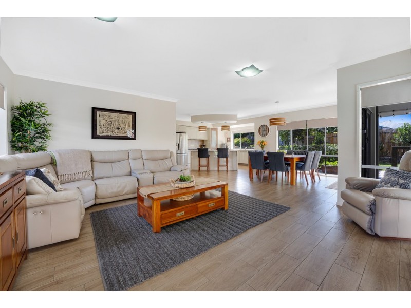 9 Northquarter Drive, Murrumba Downs QLD 4503