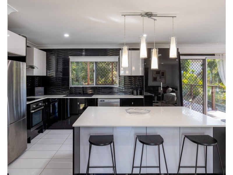 40 Windemere Road, Albany Creek QLD 4035