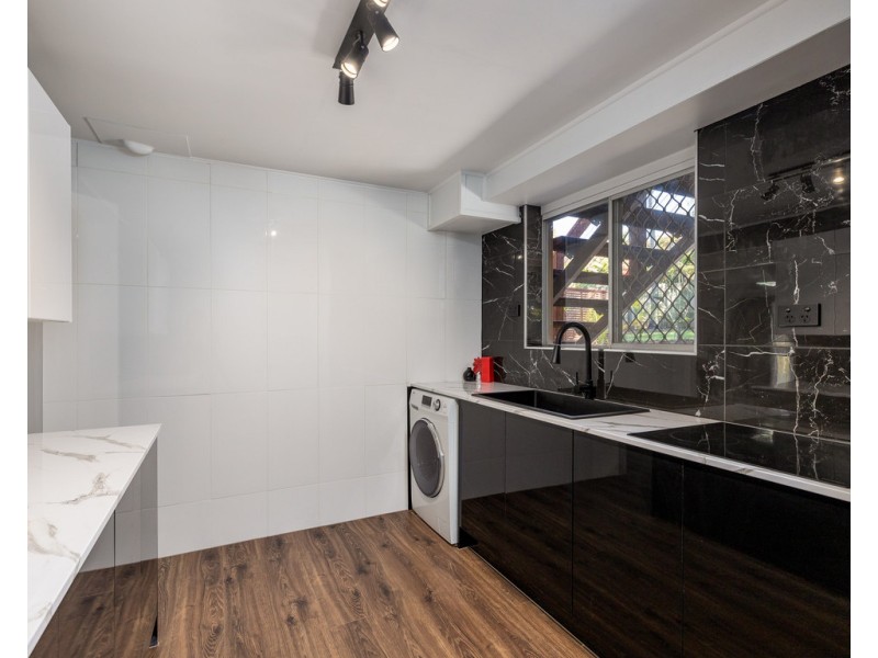 40 Windemere Road, Albany Creek QLD 4035