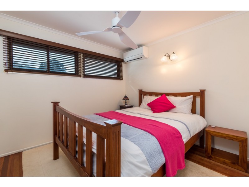 15 Syma Street, Chermside West QLD 4032