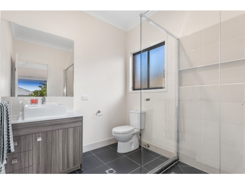 8 Sideling Street, Narangba QLD 4504