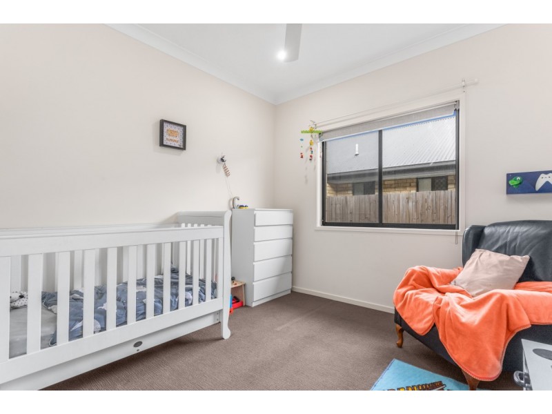 8 Sideling Street, Narangba QLD 4504