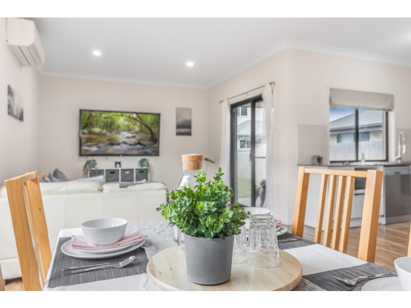 8 Sideling Street, Narangba QLD 4504