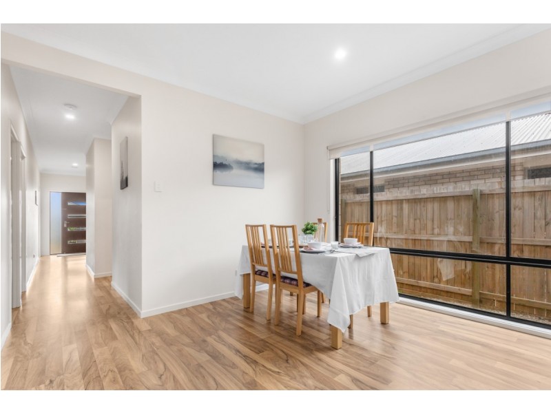 8 Sideling Street, Narangba QLD 4504