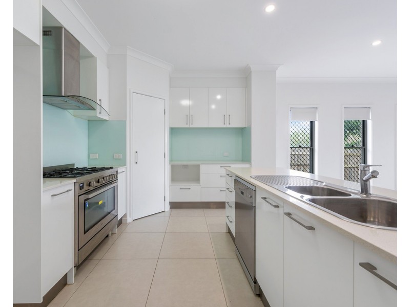 2 Aldritt Place, Bridgeman Downs QLD 4035