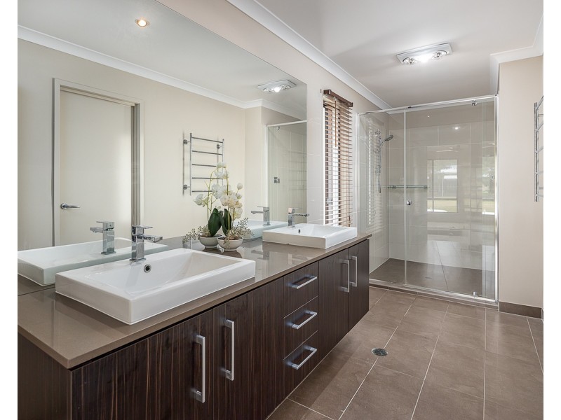 53 Minore Street, Chermside QLD 4032