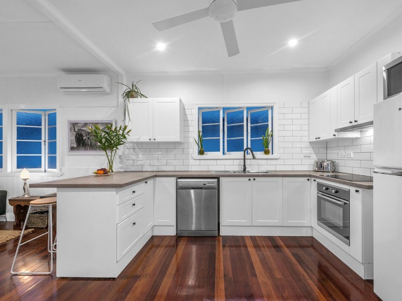 32 Parker Avenue, Northgate QLD 4013