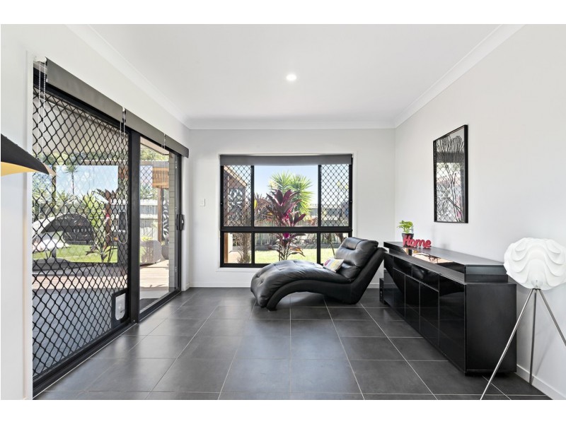 36 Elderflower Circuit, Griffin QLD 4503