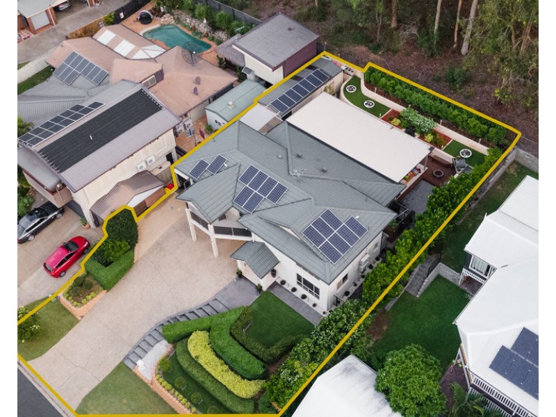 30 Peterson Place, Bridgeman Downs QLD 4035