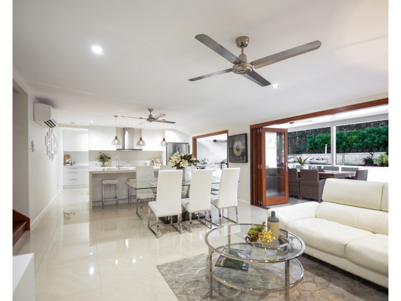 30 Peterson Place, Bridgeman Downs QLD 4035