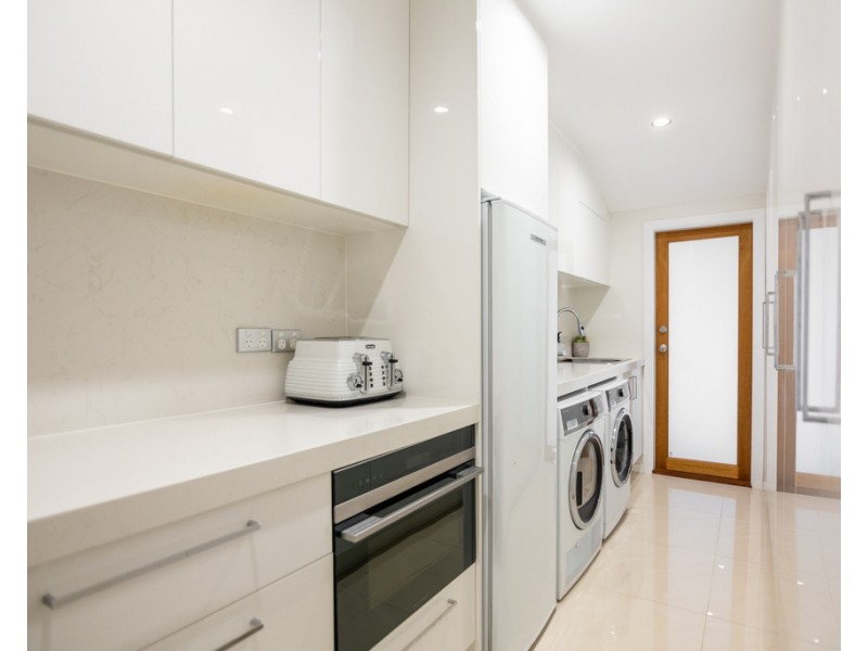 30 Peterson Place, Bridgeman Downs QLD 4035