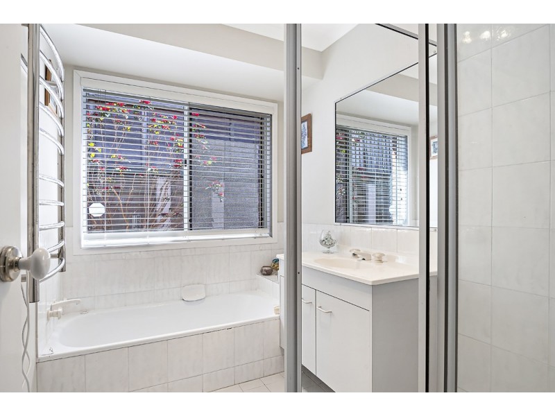 61 Drummond Street, Sinnamon Park QLD 4073