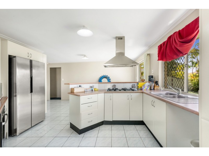 2 Magpie Court, Deception Bay QLD 4508
