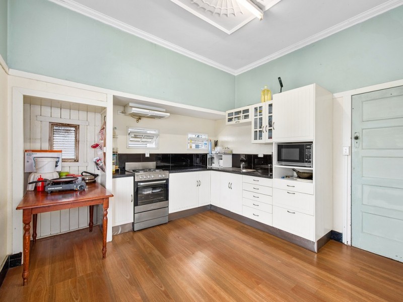 18 Highland Street, Gordon Park QLD 4031