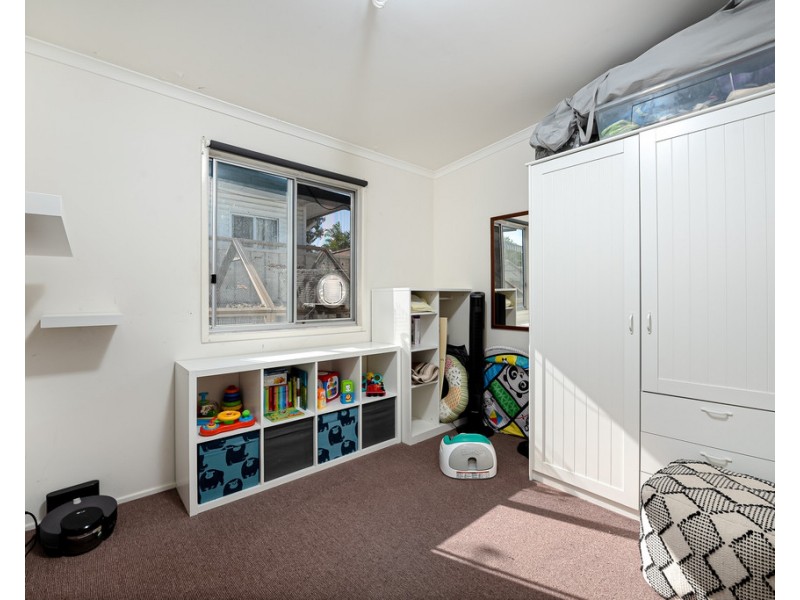 11 Lalroy Street, Beachmere QLD 4510