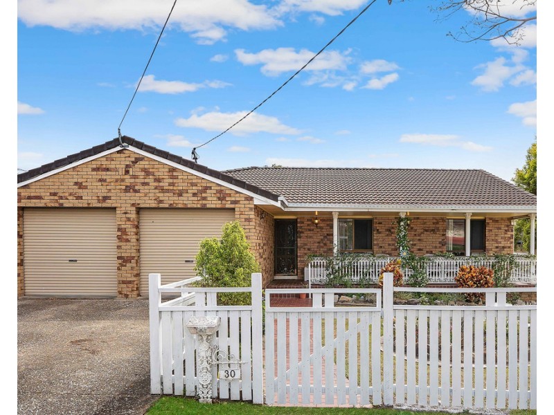 30 Farnell Street, Chermside QLD 4032